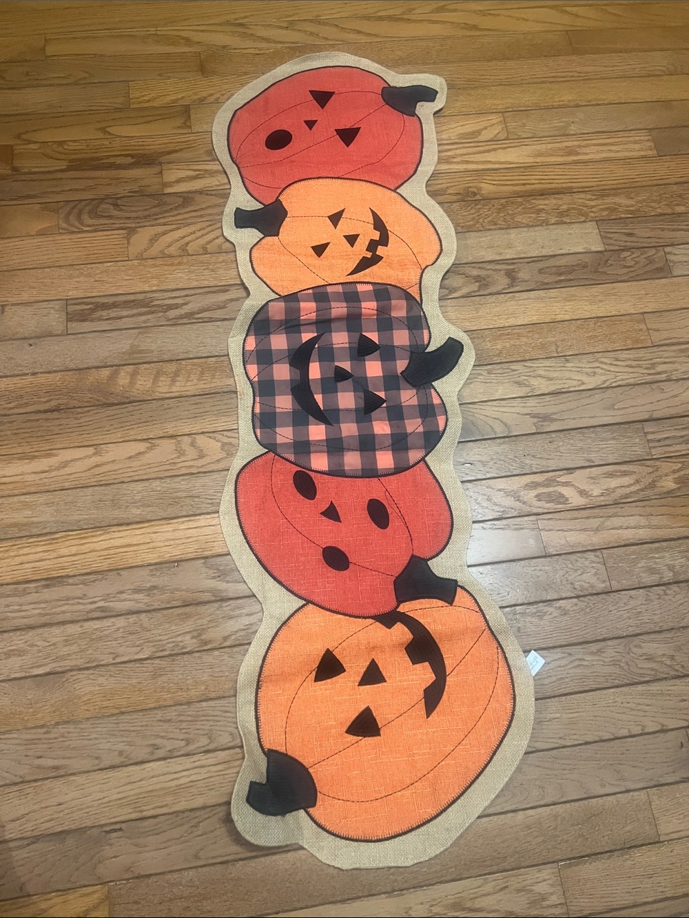 Stacked Pumpkin Table Runner - Orange and Red